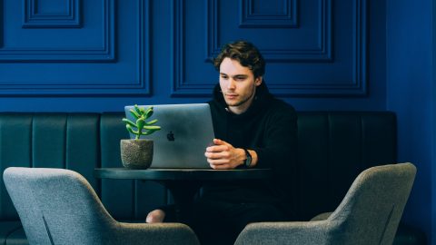 Ug300 Remote Working : where autonomy meets productivity